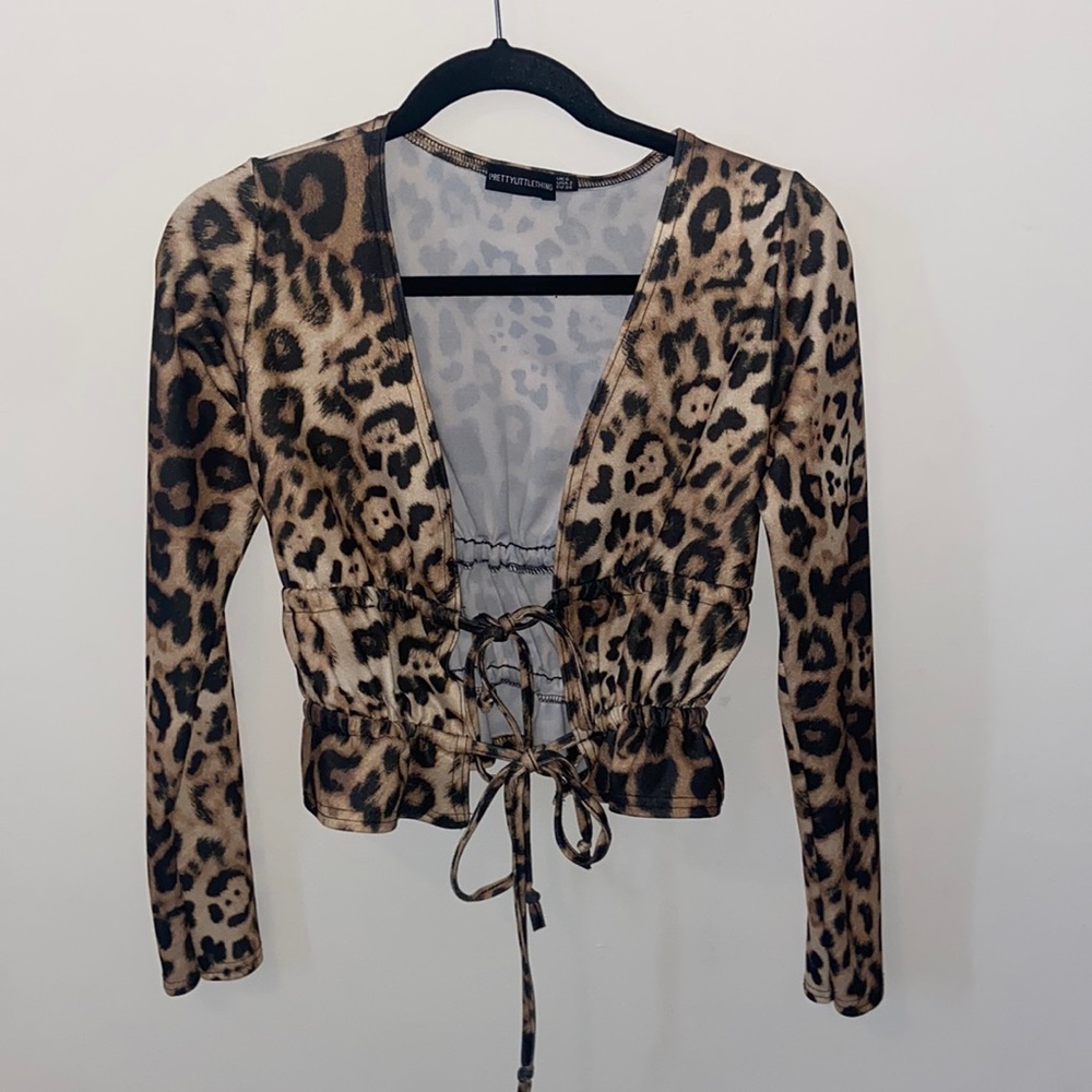 PrettyLittleThing Cheetah runched top